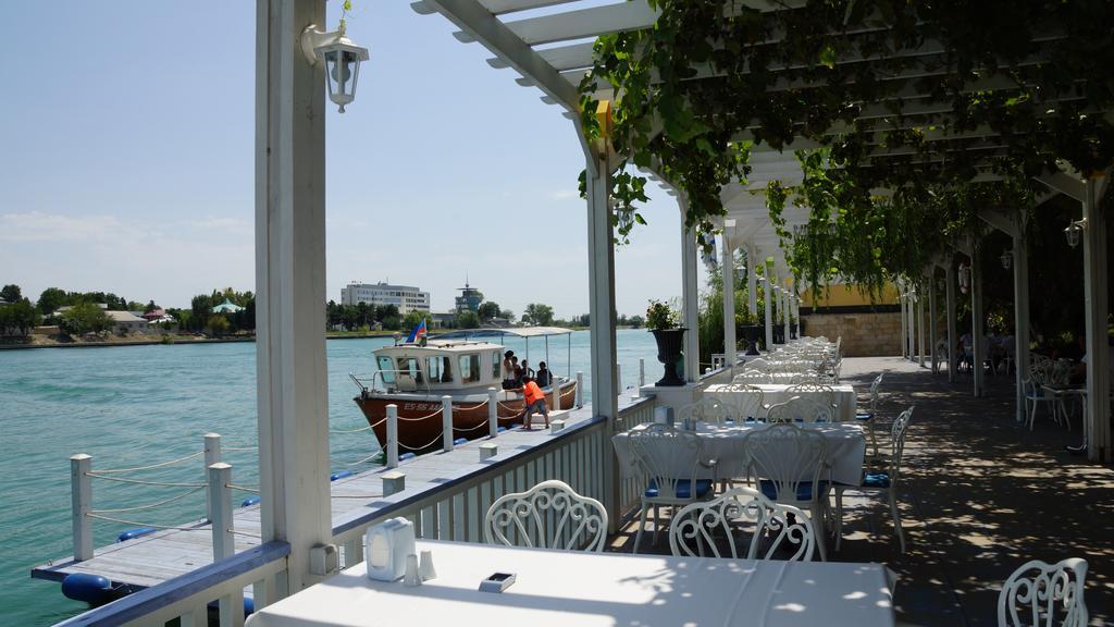 River Side Hotel Мингечевир Экстерьер фото