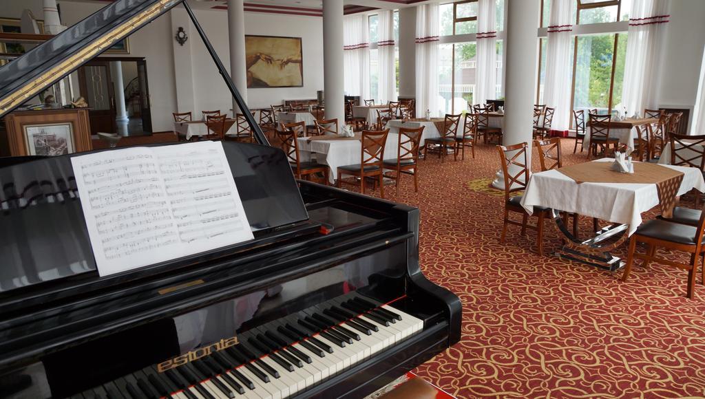 River Side Hotel Мингечевир Экстерьер фото