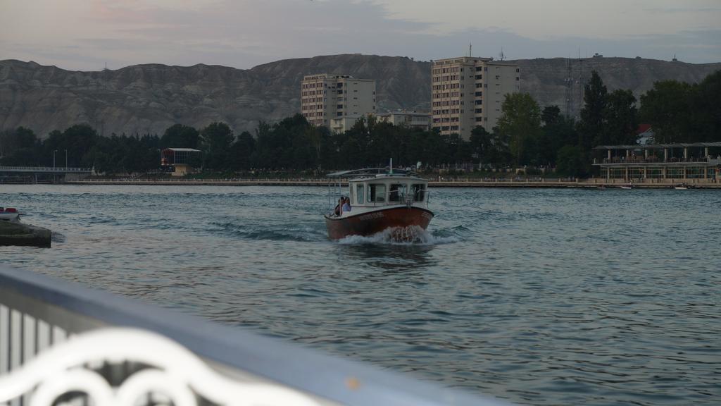 River Side Hotel Мингечевир Экстерьер фото